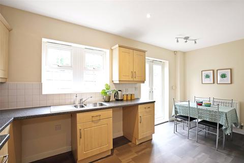 41 Tuke Grove, Wakefield, WF1 4SL