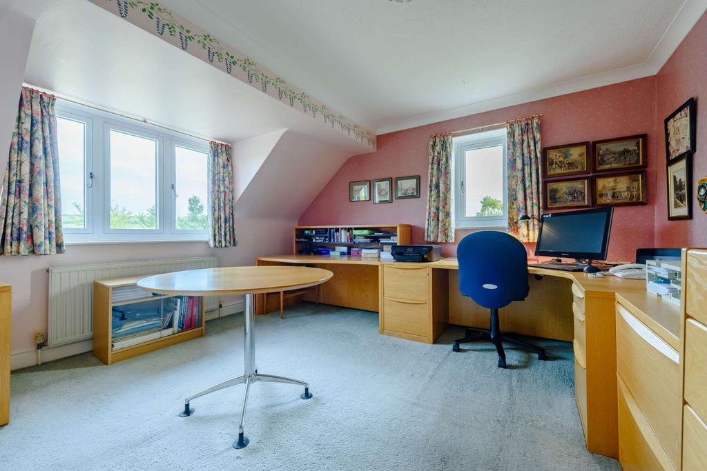 Bedroom 5/Office