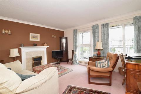 2 bedroom flat for sale - Sea Lane, Rustington, West Sussex