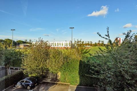 40 Tobermory Close, Slough, SL3 7JG