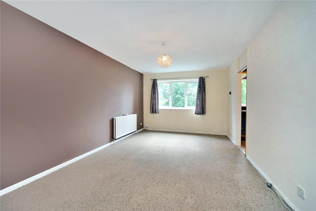 Chelsea Gardens, Cheam, Sutton, SM3 2 bed apartment £290,000