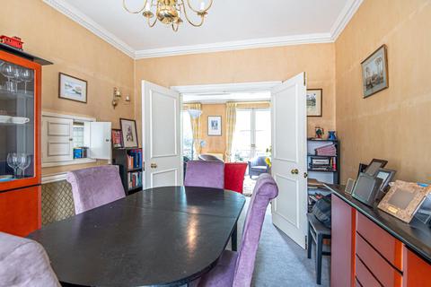 6 Nesbitt Square, London, SE19 3AB