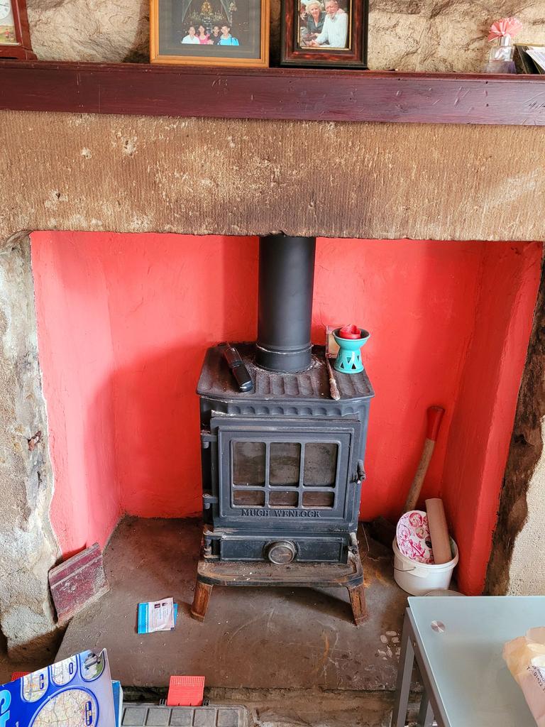 Photograph 3
