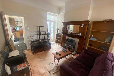 129 Farnham Road, Handsworth, Birmingham, B21 8EF