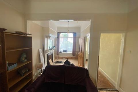 129 Farnham Road, Handsworth, Birmingham, B21 8EF
