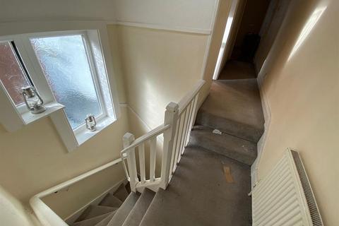 129 Farnham Road, Handsworth, Birmingham, B21 8EF