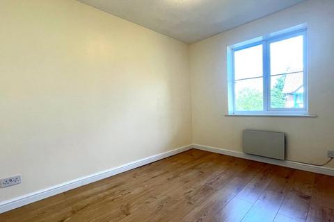 undefined, Admirals Court, Rose Kiln Lane, Reading, Berkshire, RG1