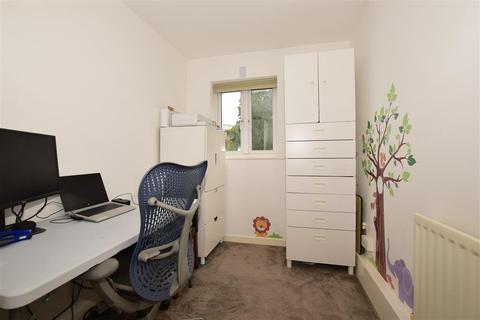 11 Alcester Road, Wallington, SM6 8BB