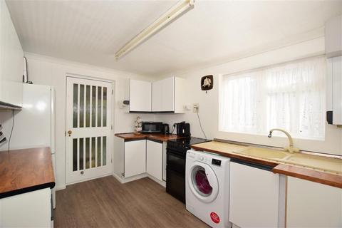 16 Sheppey Close, Erith, DA8 2JX