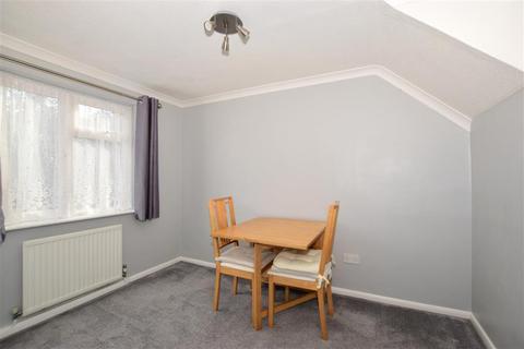 16 Sheppey Close, Erith, DA8 2JX