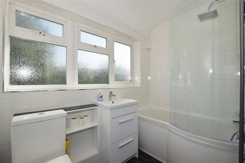 16 Sheppey Close, Erith, DA8 2JX