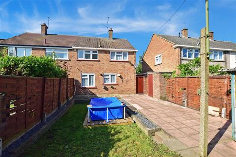 16 Sheppey Close, Erith, DA8 2JX