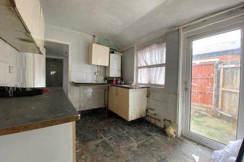 22 Barker Street, Oldbury, B68 9UQ