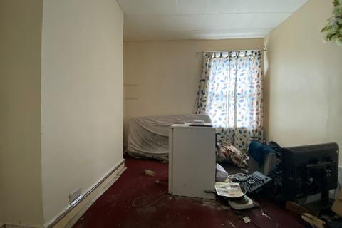 22 Barker Street, Oldbury, B68 9UQ