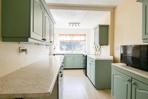 5 Aylesbury Crescent, Bristol, BS3 5NW