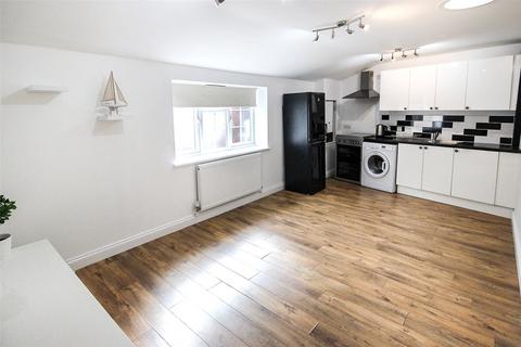 2 bedroom apartment to rent, Dunstable Street, Ampthill, Bedfordshire, MK45