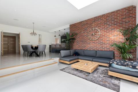 Chapel Porth Fearn Close, East Horsley, Leatherhead, KT24 6AD