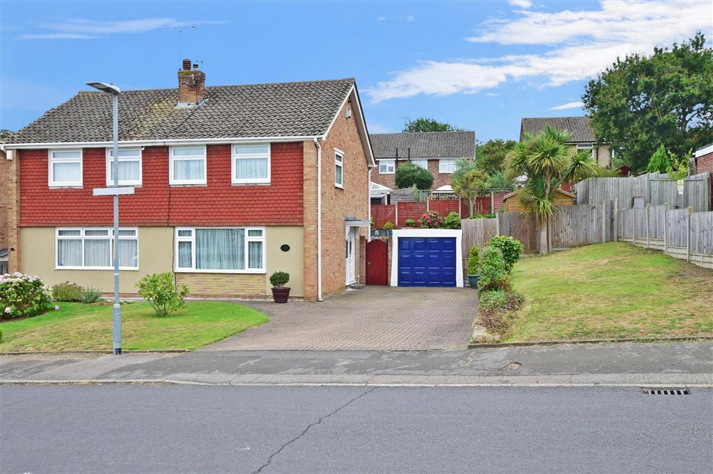 Sleigh Road, Sturry, Canterbury, Kent 3 bed semidetached house £320,000