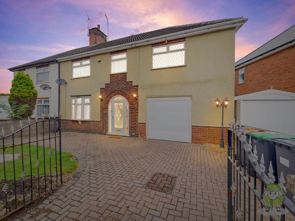 Hill Crescent, Sutton in Ashfield... 4 bed semidetached house £200,000