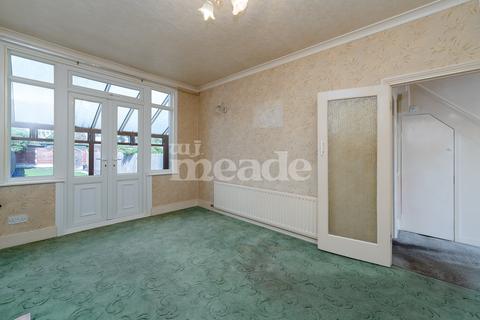 29 Rowden Road, London, E4 8SD