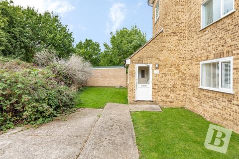 32 Swans Hope, Loughton, IG10 2NA