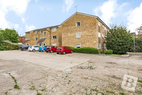 32 Swans Hope, Loughton, IG10 2NA