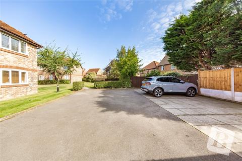 37 Earlsfield Drive, Chelmsford, CM2 6SX