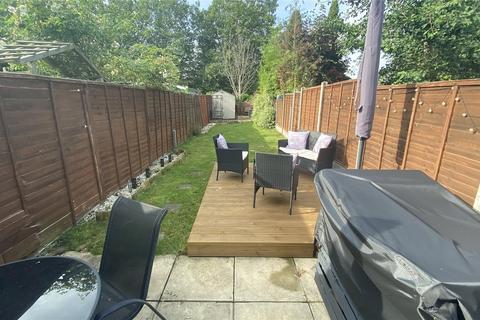 63 Binfield Road, Bracknell, RG42 2AW