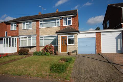 14 Beverley Drive, Kingswinford, DY6 9BW