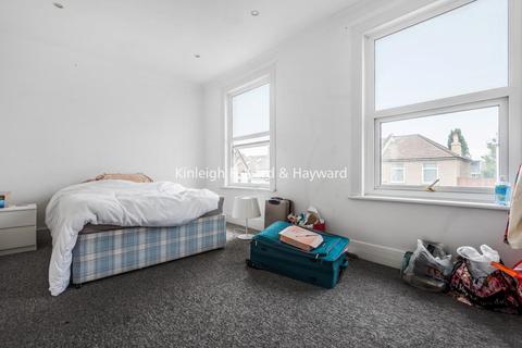 96 Sandhurst Road, London, SE6 1XD