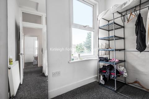96 Sandhurst Road, London, SE6 1XD