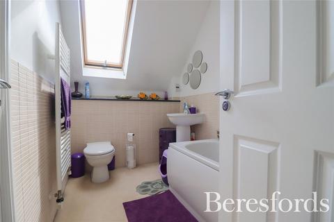 35 Blade Road, Colchester, CO4 5ZU