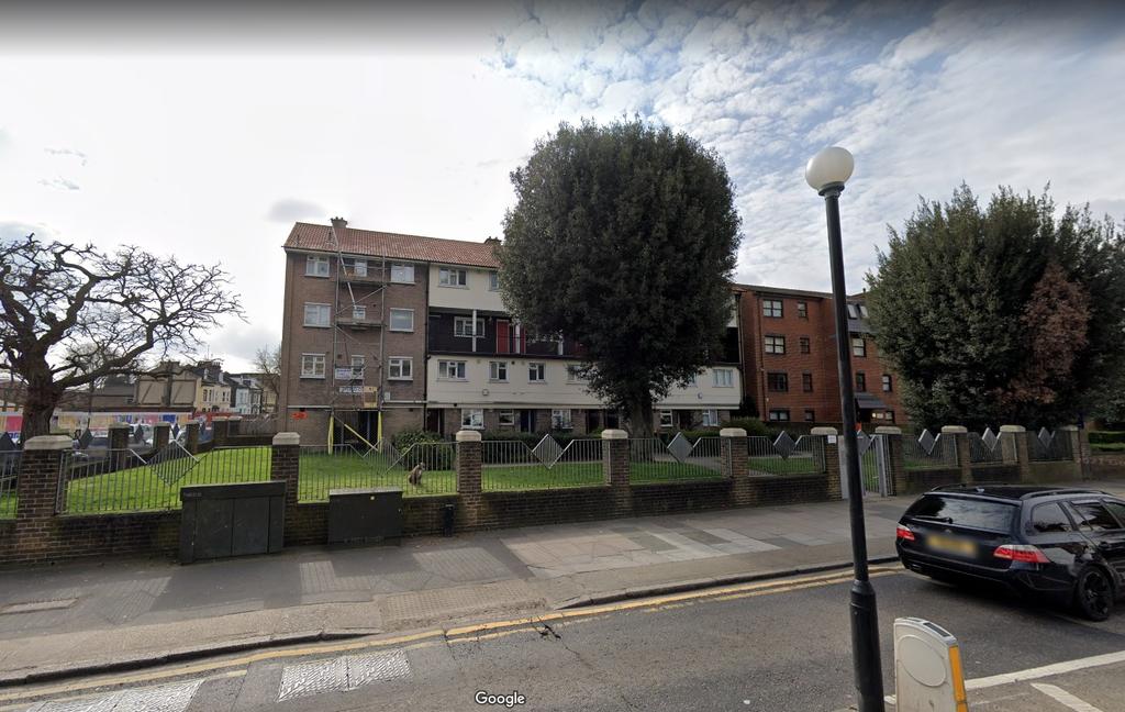 Fyfield Court Disraeli Road London E7 2 Bed Apartment 1 400 Pcm 