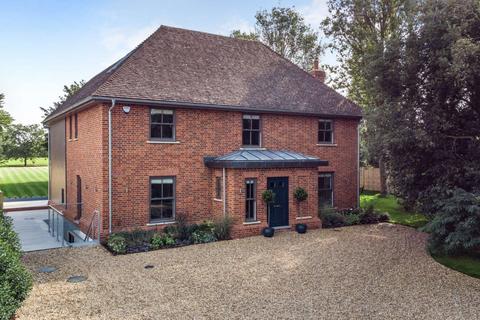 5 bedroom detached house for sale, Wotton End, Ludgershall, Oxon/Bucks Borders