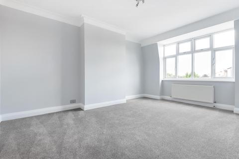 11, Norman Court Upper Sunbury Road, Hampton, TW12 2DN