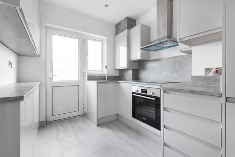 11, Norman Court Upper Sunbury Road, Hampton, TW12 2DN