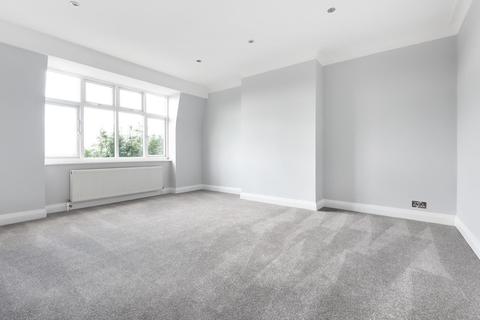 11, Norman Court Upper Sunbury Road, Hampton, TW12 2DN