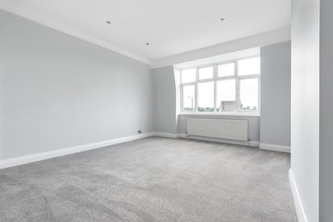 11, Norman Court Upper Sunbury Road, Hampton, TW12 2DN