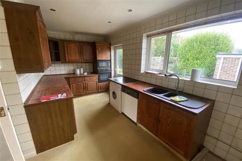 7 Barn Close, Wick, Littlehampton, BN17 6JU