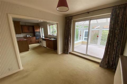7 Barn Close, Wick, Littlehampton, BN17 6JU