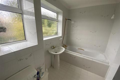 7 Barn Close, Wick, Littlehampton, BN17 6JU