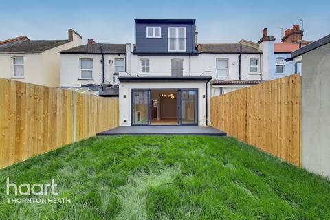 26 Raymead Avenue, Thornton Heath, CR7 7SA