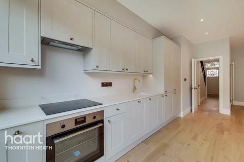 26 Raymead Avenue, Thornton Heath, CR7 7SA