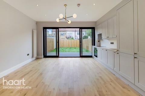 26 Raymead Avenue, Thornton Heath, CR7 7SA