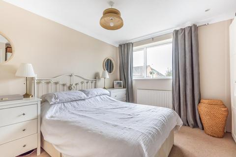 12 Campion Close, Carterton, OX18 3YG