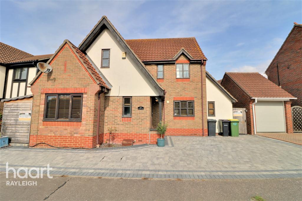 Langham Drive, Rayleigh 4 bed detached house £500,000