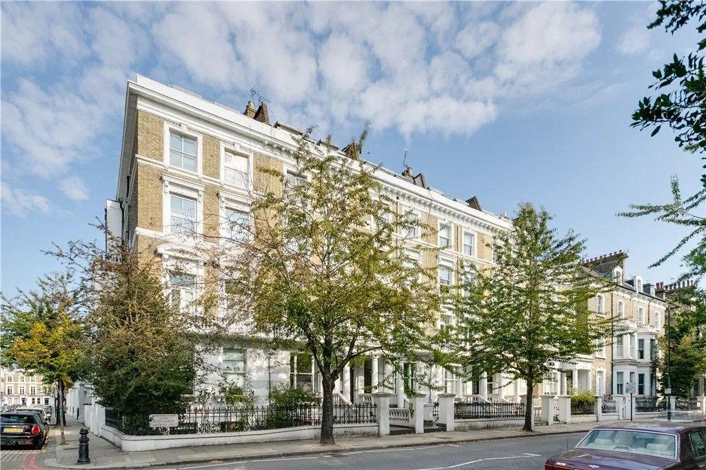 Redcliffe Gardens, SW10 2 bed apartment - £2,275 pcm (£525 pw)