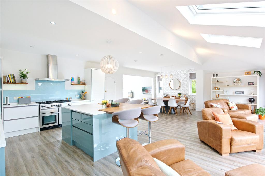 Kitchen/Dining/Fam