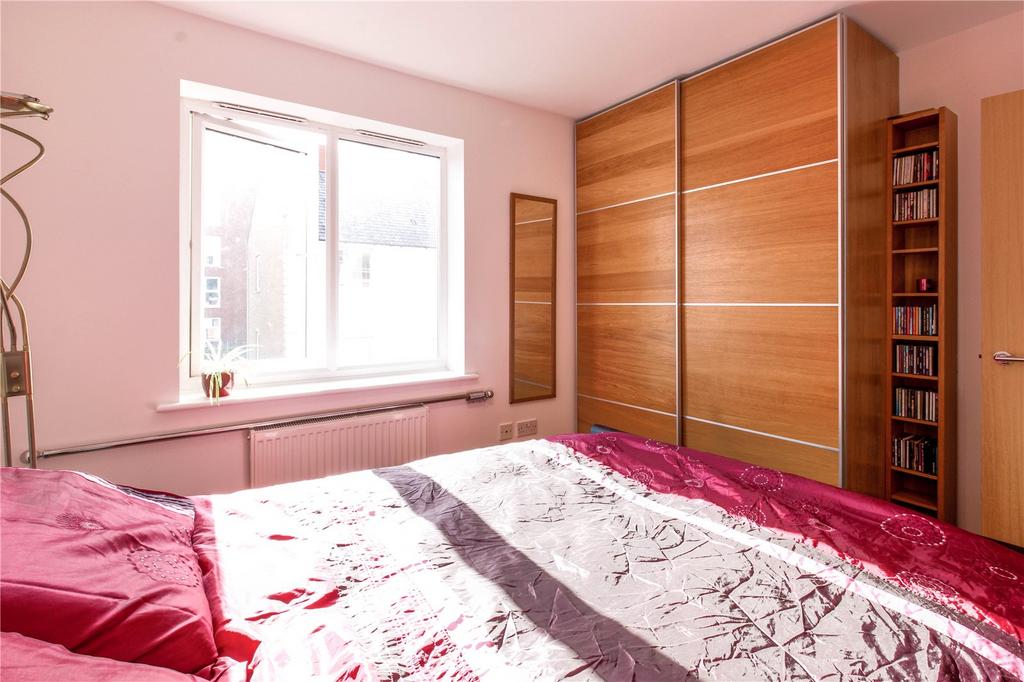 Apartment in Bristol - View 5
