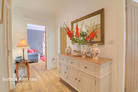 82 Caverswall Road, Stoke-on-trent, ST3 6PL